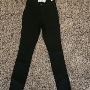 Women's Black Skinny Jeans